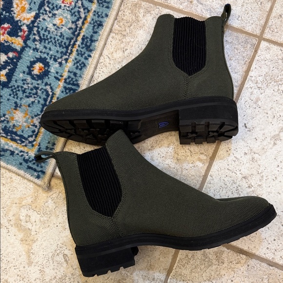 Rothy's Olive Green Knit The Lug Boots Sz 7 - Picture 6 of 9